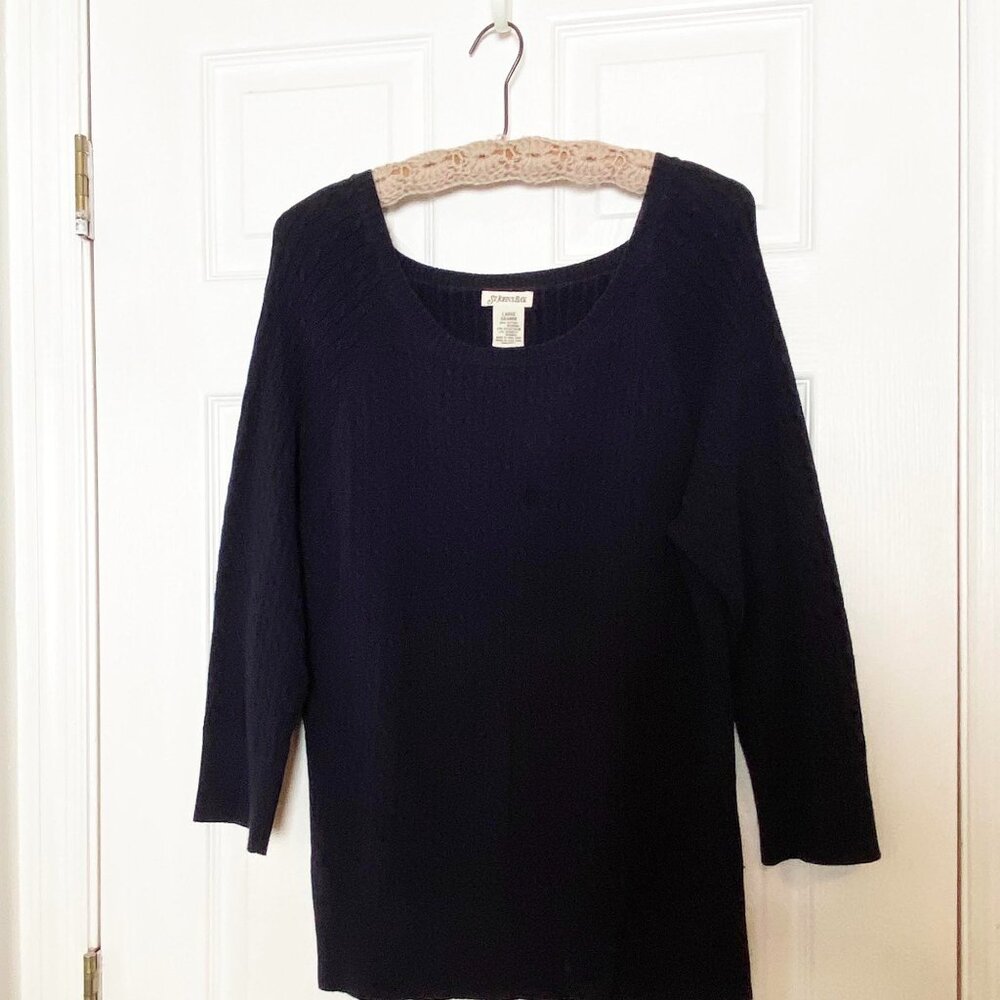 Navy Long Sleeve Sweater, Scoop Neck, Lightweight, size Large